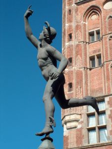 Photo d'une statue du dieu Hermes